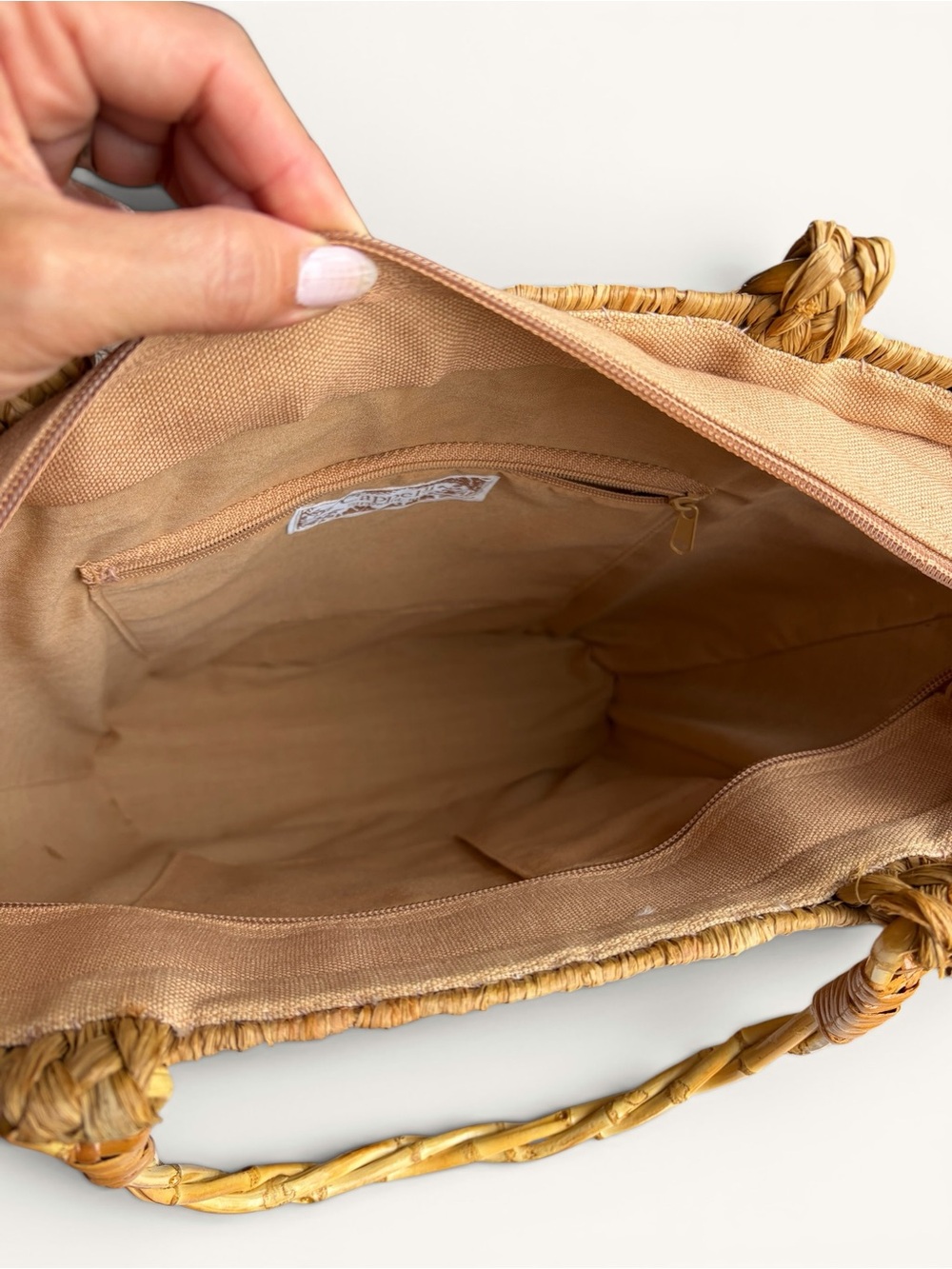 Vintage Cappelli Brown Straw Tote with Multicolor Parrot Embroidery - Picture 9 of 16